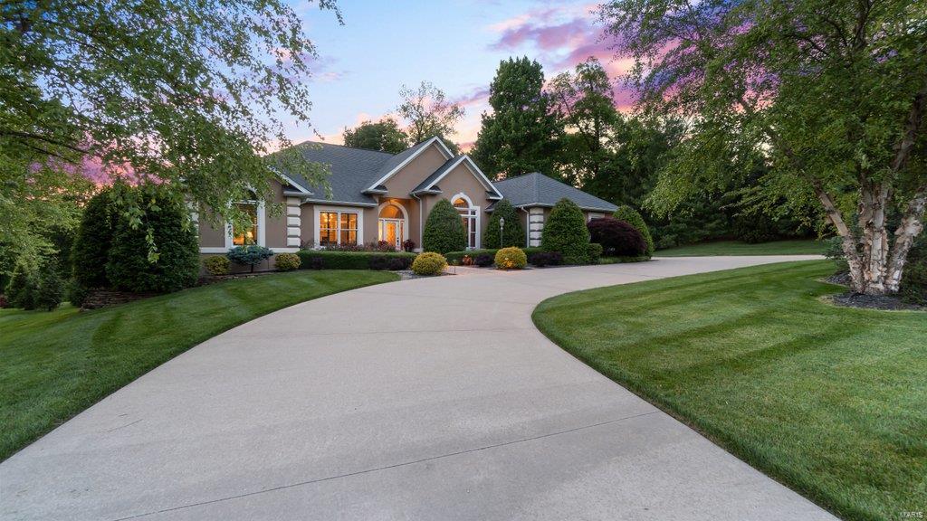 Windwood Lake Estate - Residential