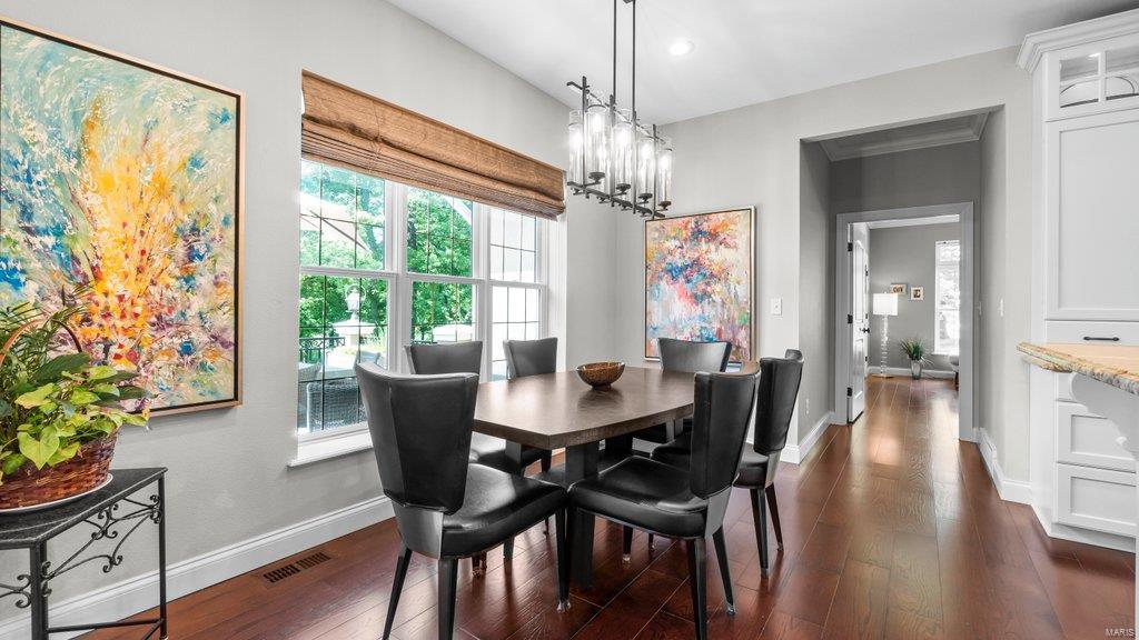 Windwood Lake Estate - Residential