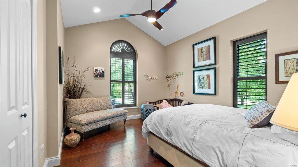 Windwood Lake Estate - Residential