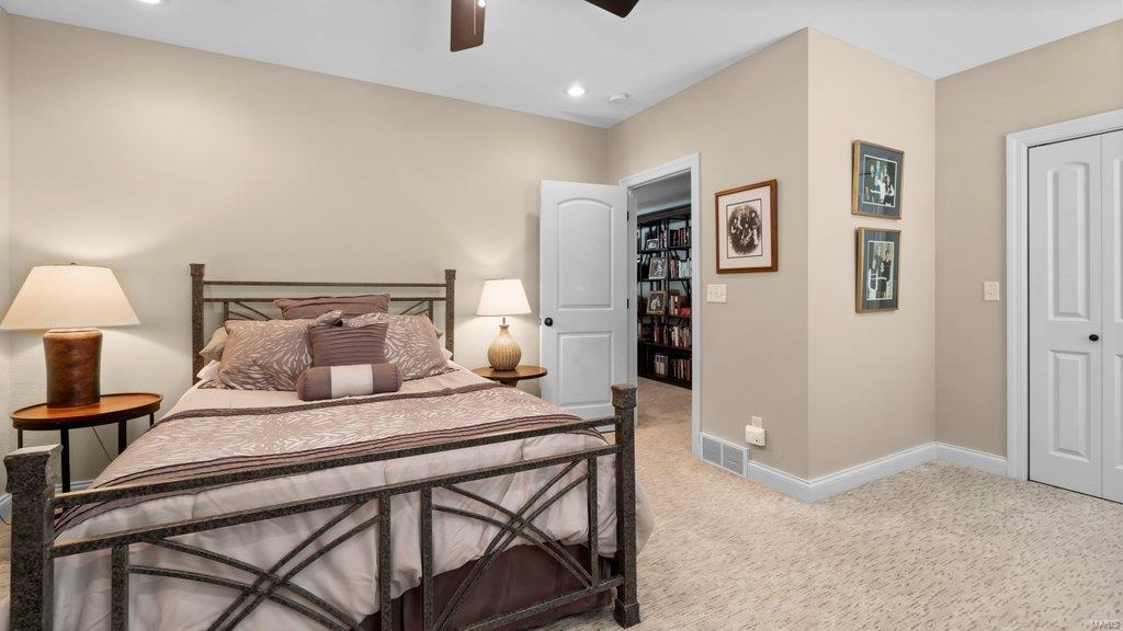 Windwood Lake Estate - Residential