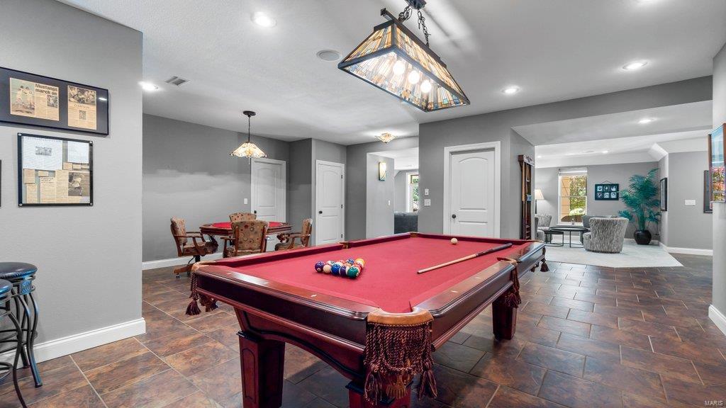 Windwood Lake Estate - Residential