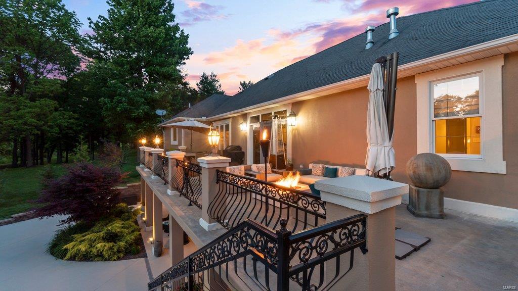 Windwood Lake Estate - Residential