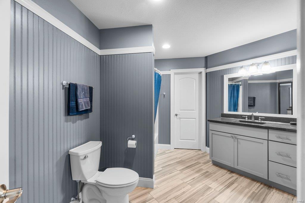 Royal Lake Estates - Residential