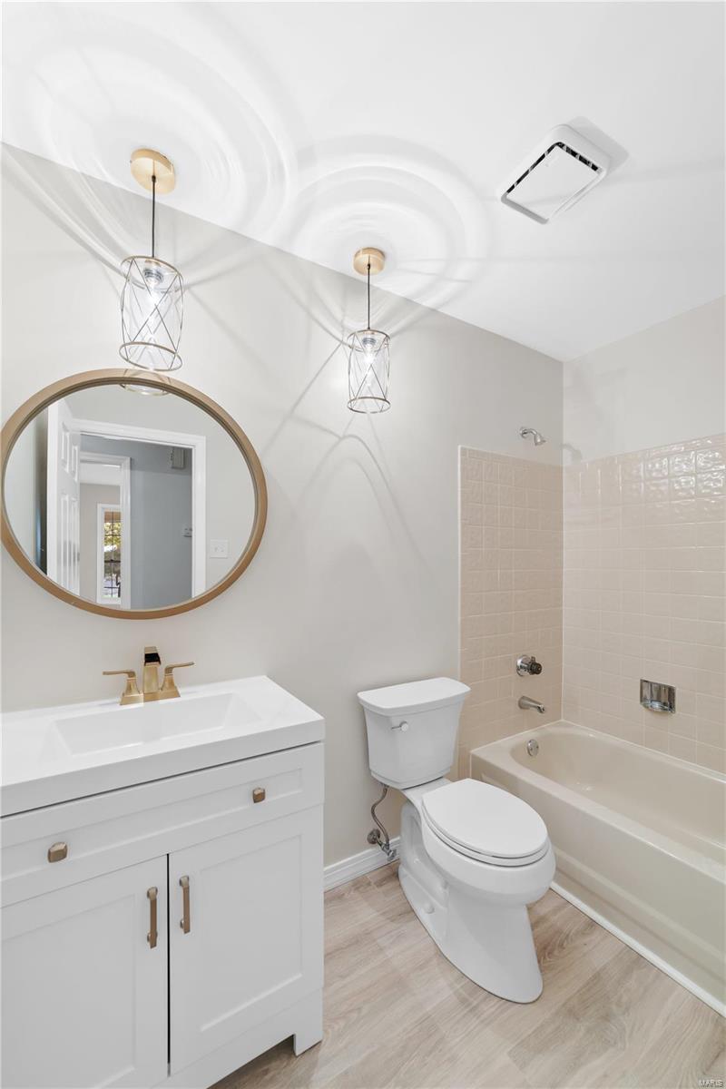 Pointe Clayton - Residential