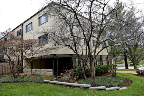 550 S Brentwood Boulevard 1B Clayton MO 63105