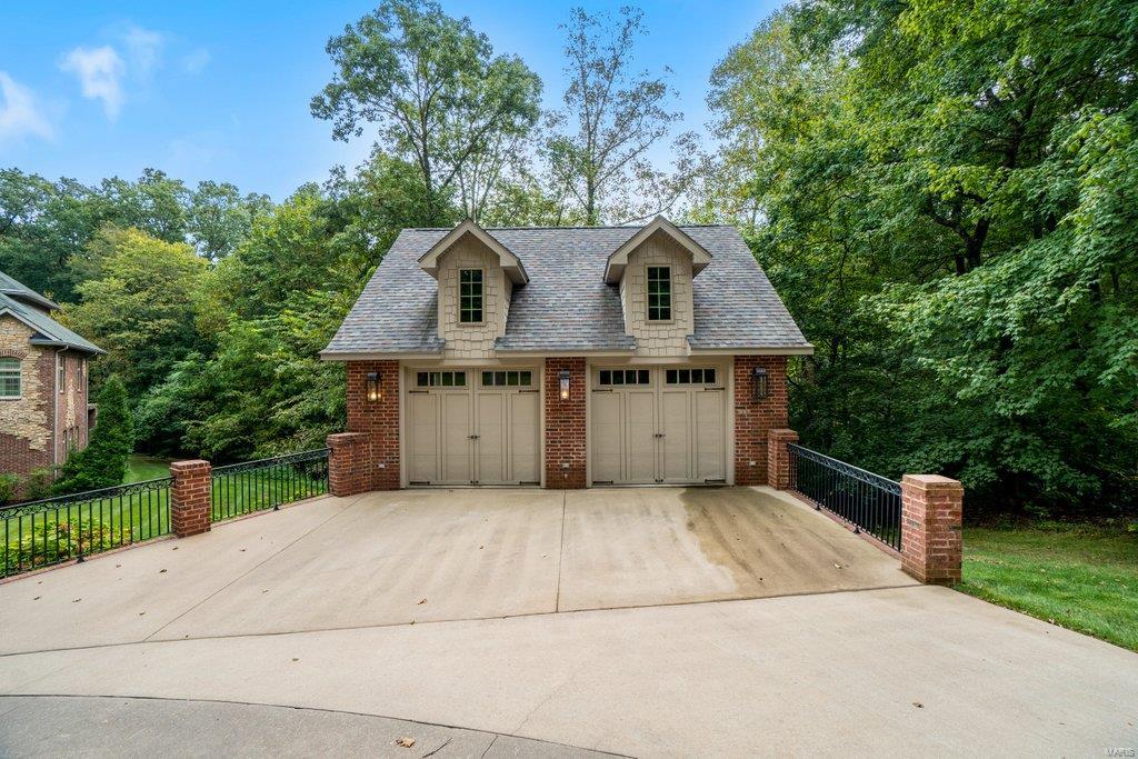 Elmwood Estates - Residential