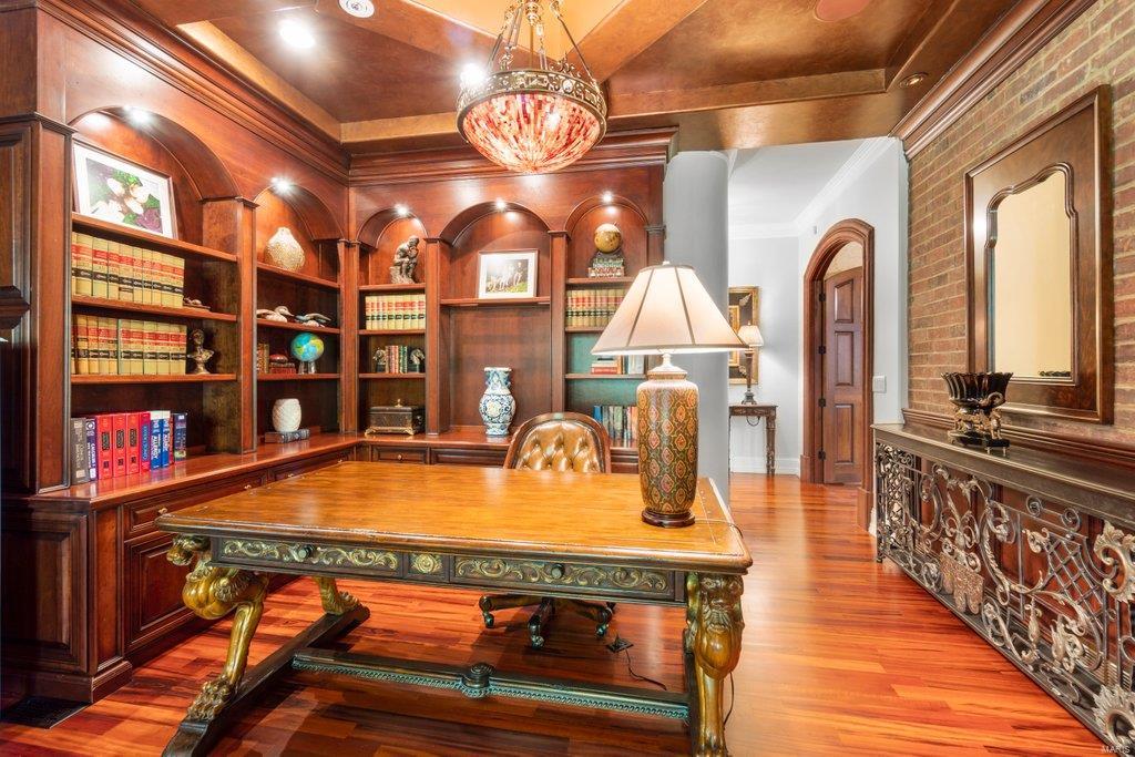 Elmwood Estates - Residential