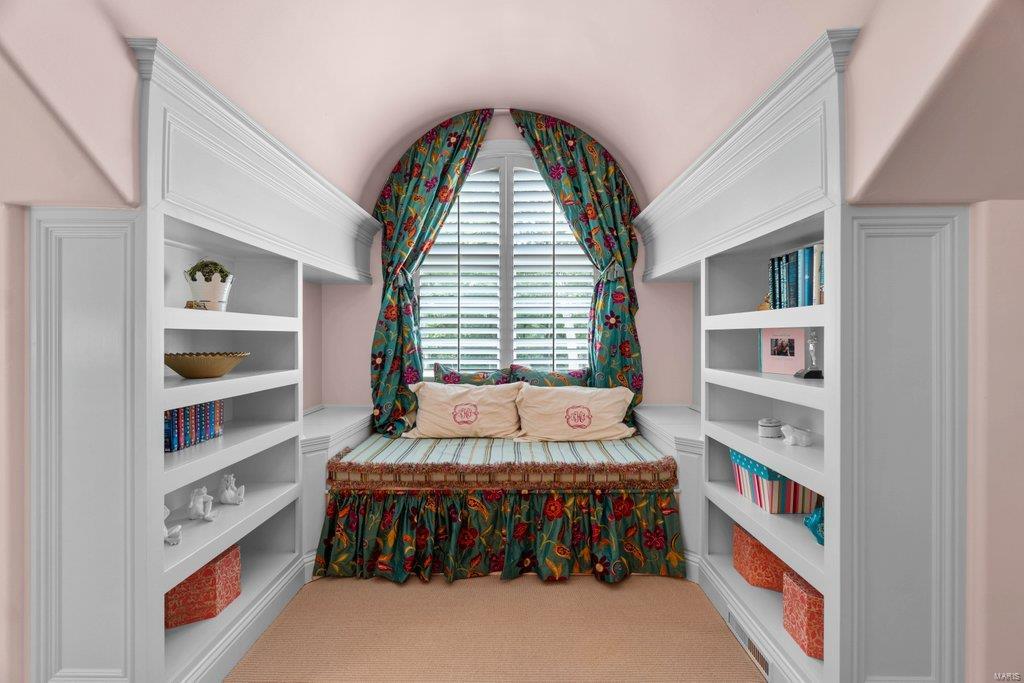 Elmwood Estates - Residential