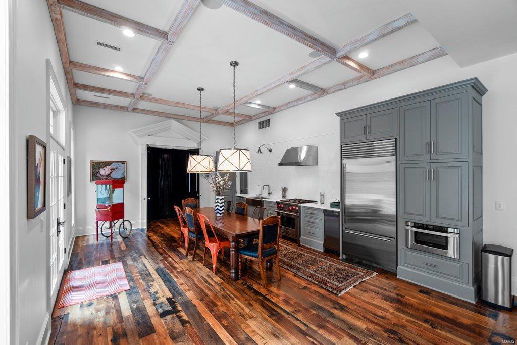 Elmwood Estates - Residential