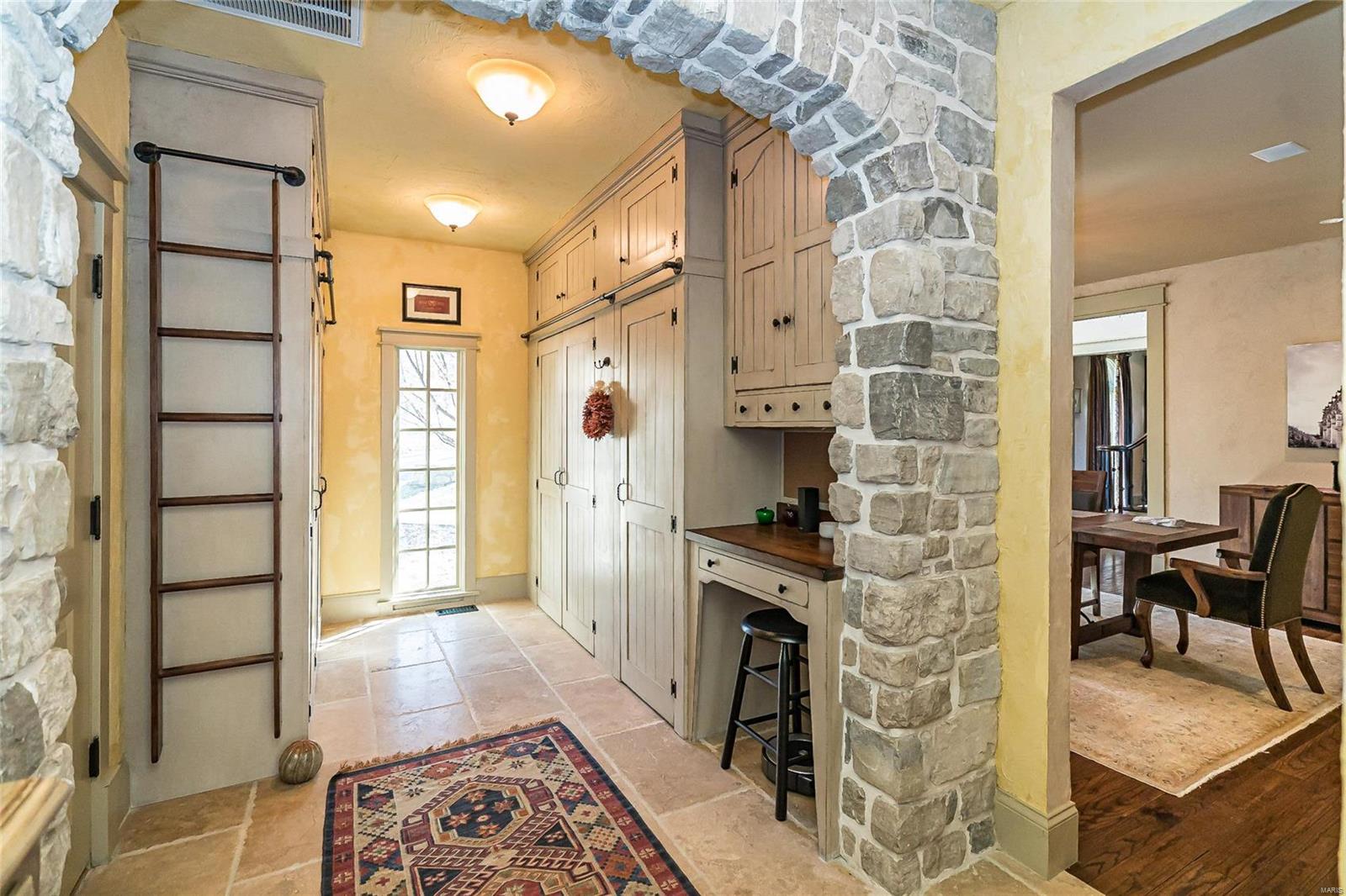 Chesterfield Lakes - Residential