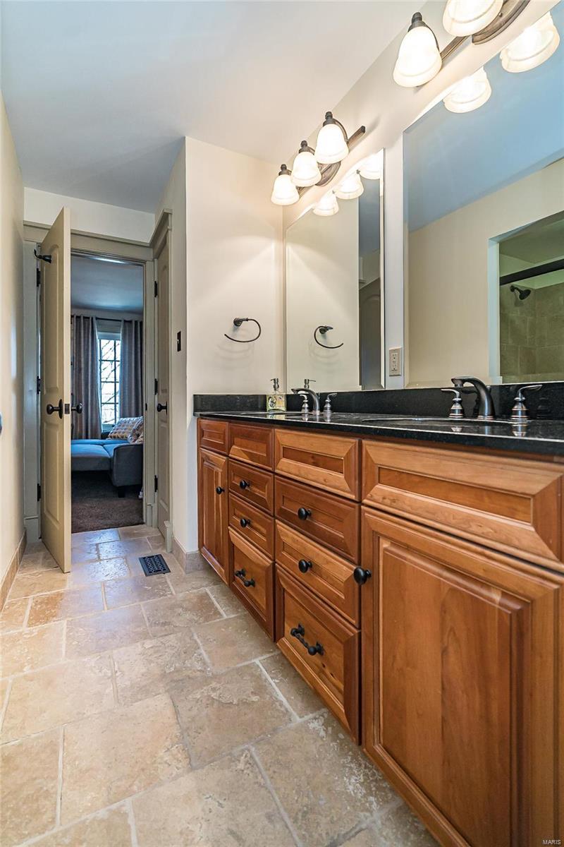 Chesterfield Lakes - Residential