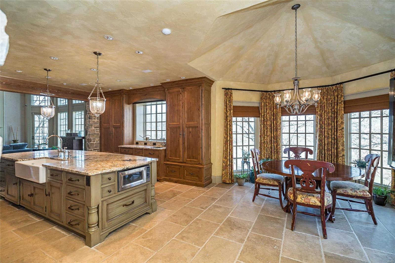 Chesterfield Lakes - Residential