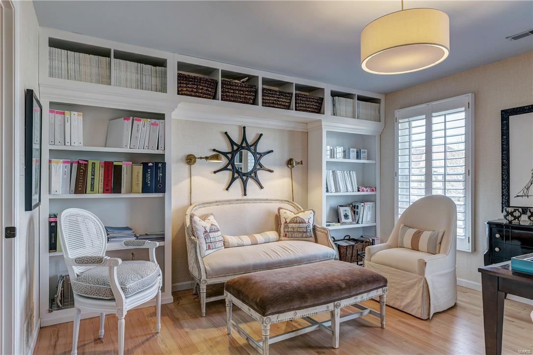 Manors Of Town & Country Bristol - Residential