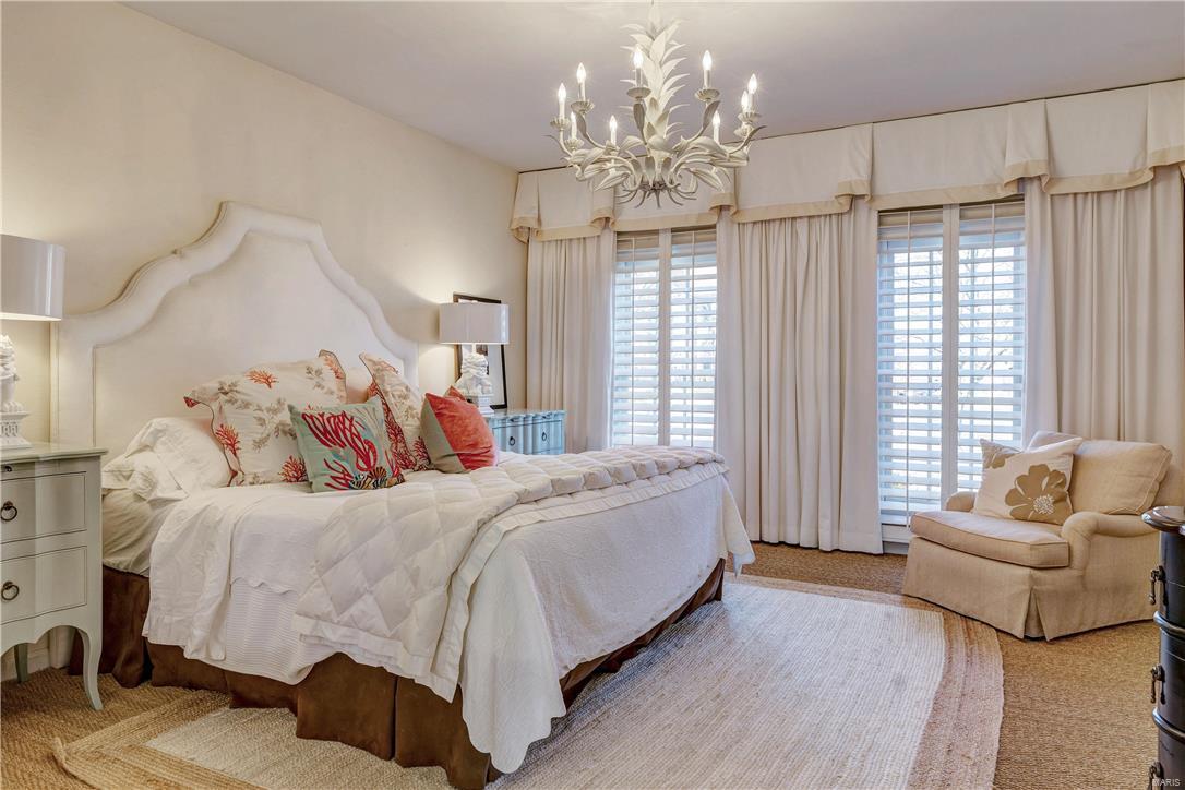 Manors Of Town & Country Bristol - Residential