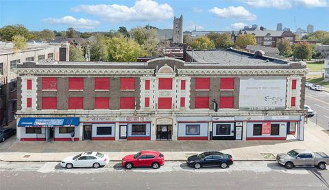 2800 N Grand Boulevard St Louis MO 63107