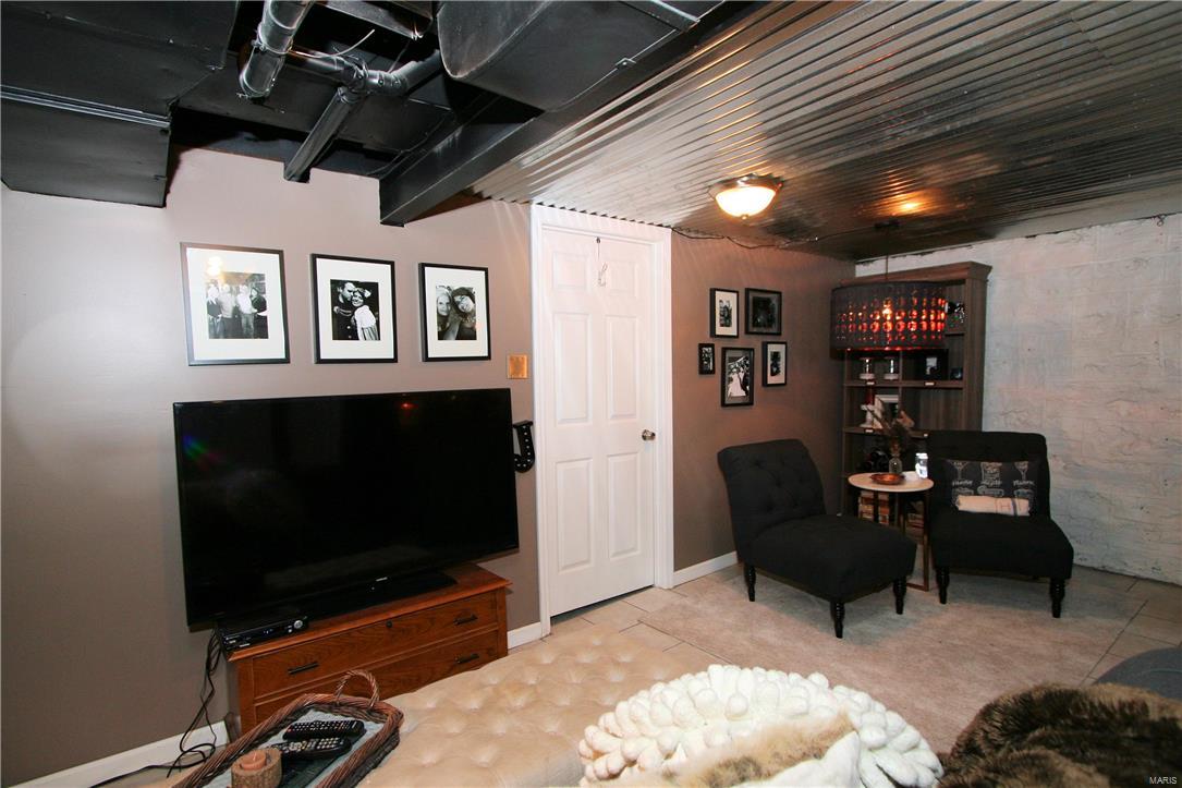 St. Louis Hills - Residential