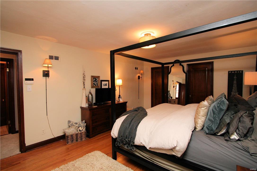 St. Louis Hills - Residential