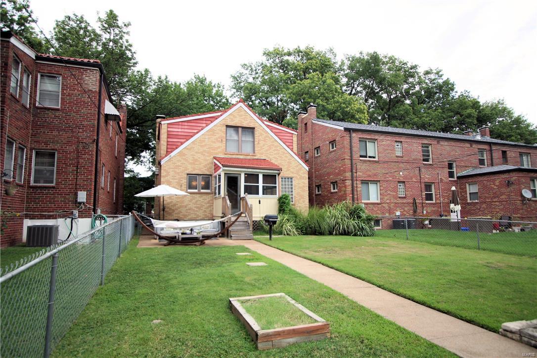 St. Louis Hills - Residential