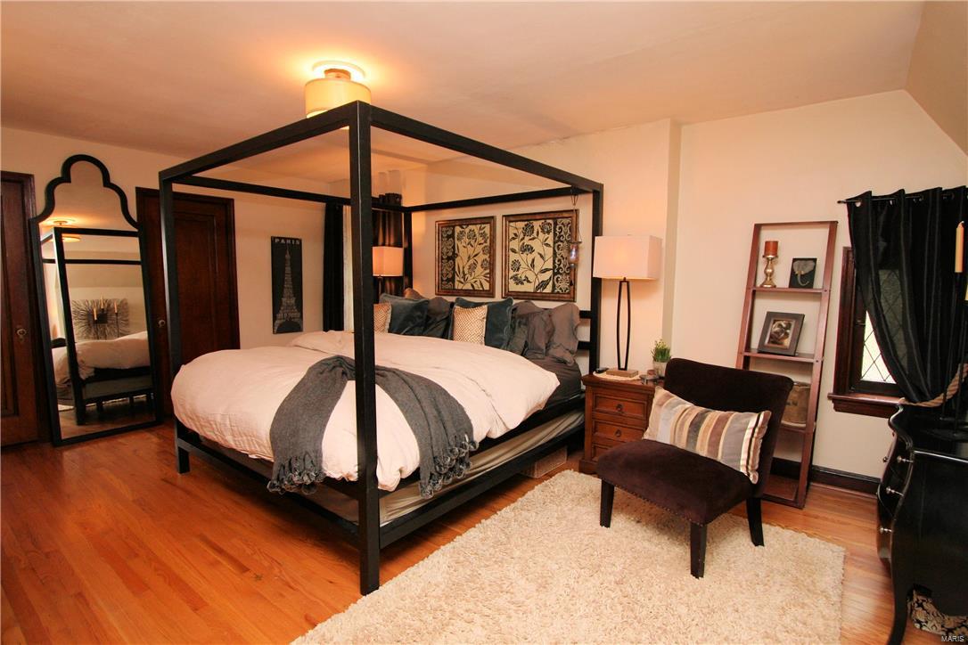 St. Louis Hills - Residential