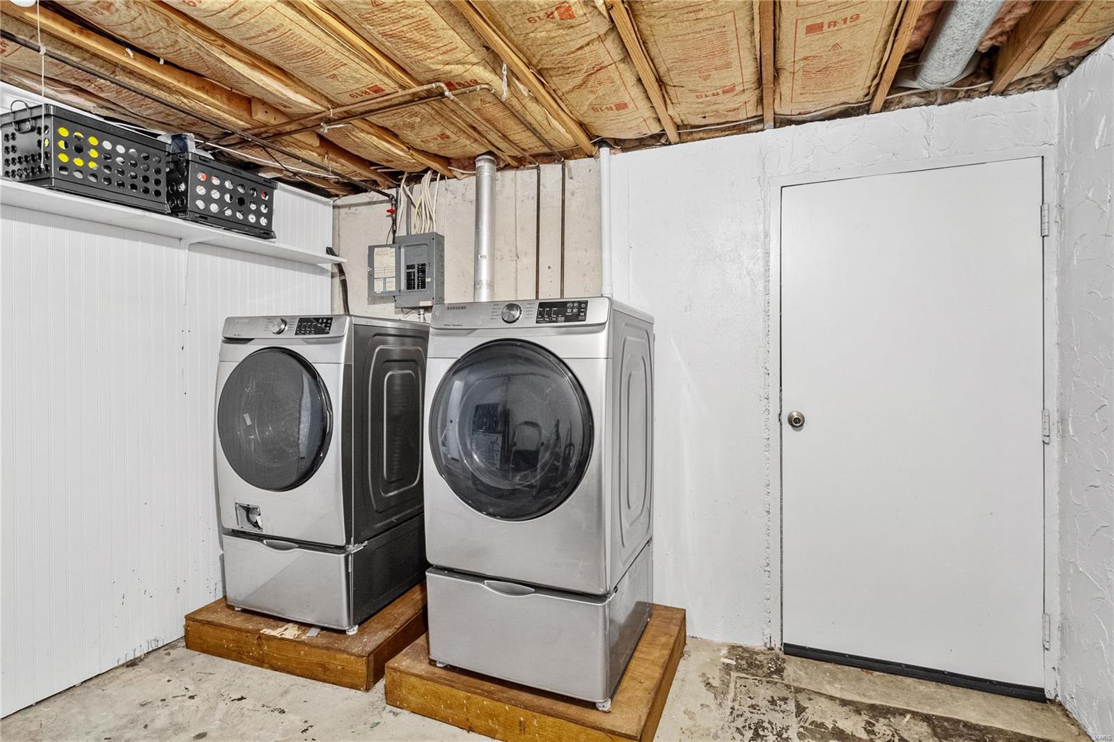 Ballwin, Missouri 63021, United States, 3 Bedrooms Bedrooms, ,2 BathroomsBathrooms,Residential,Pending,28173