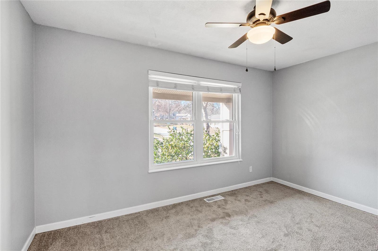 Ballwin, Missouri 63021, United States, 3 Bedrooms Bedrooms, ,2 BathroomsBathrooms,Residential,Pending,28173