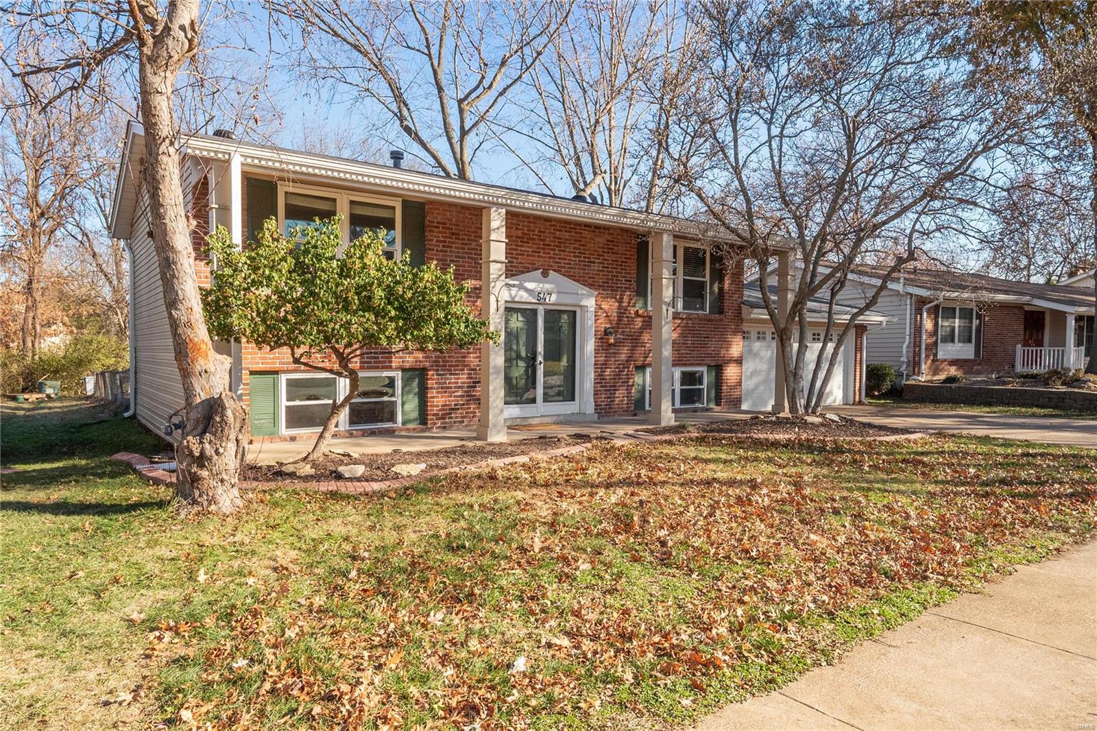 Ballwin, Missouri 63021, United States, 3 Bedrooms Bedrooms, ,2 BathroomsBathrooms,Residential,Pending,28173