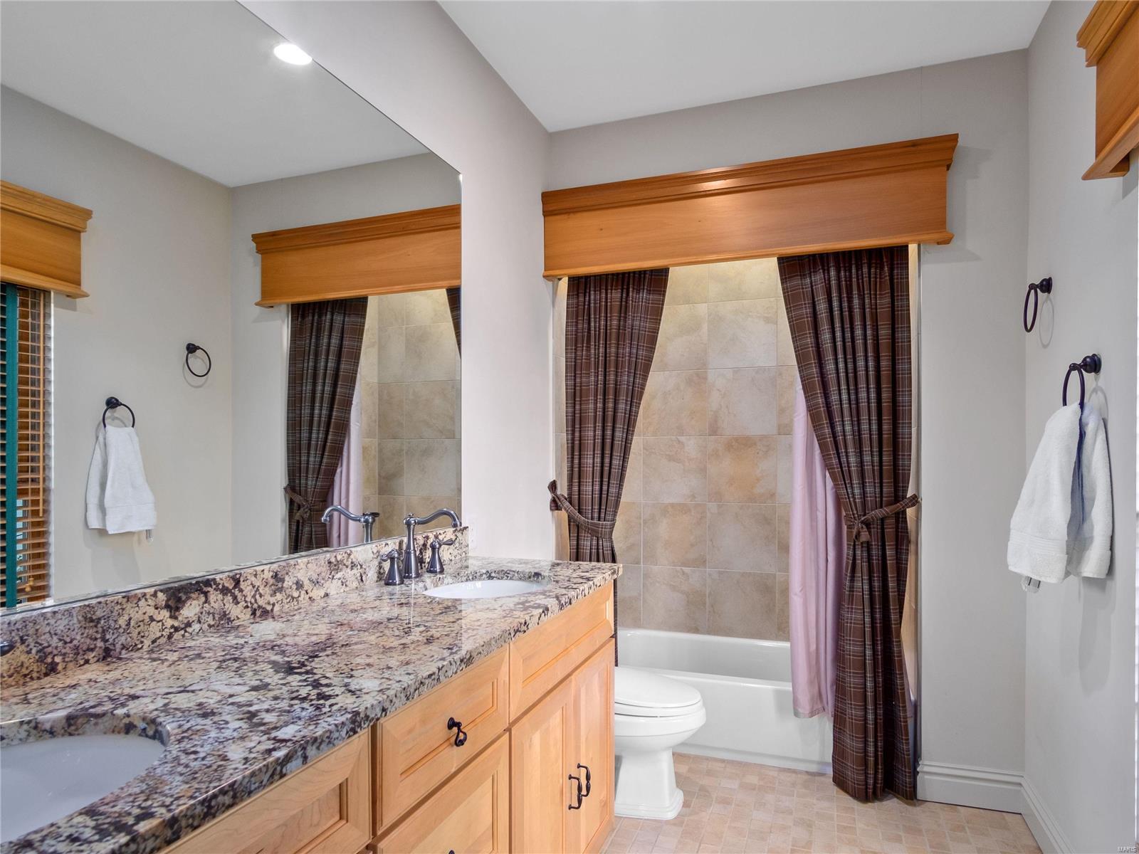 Briarwood 6 - Residential