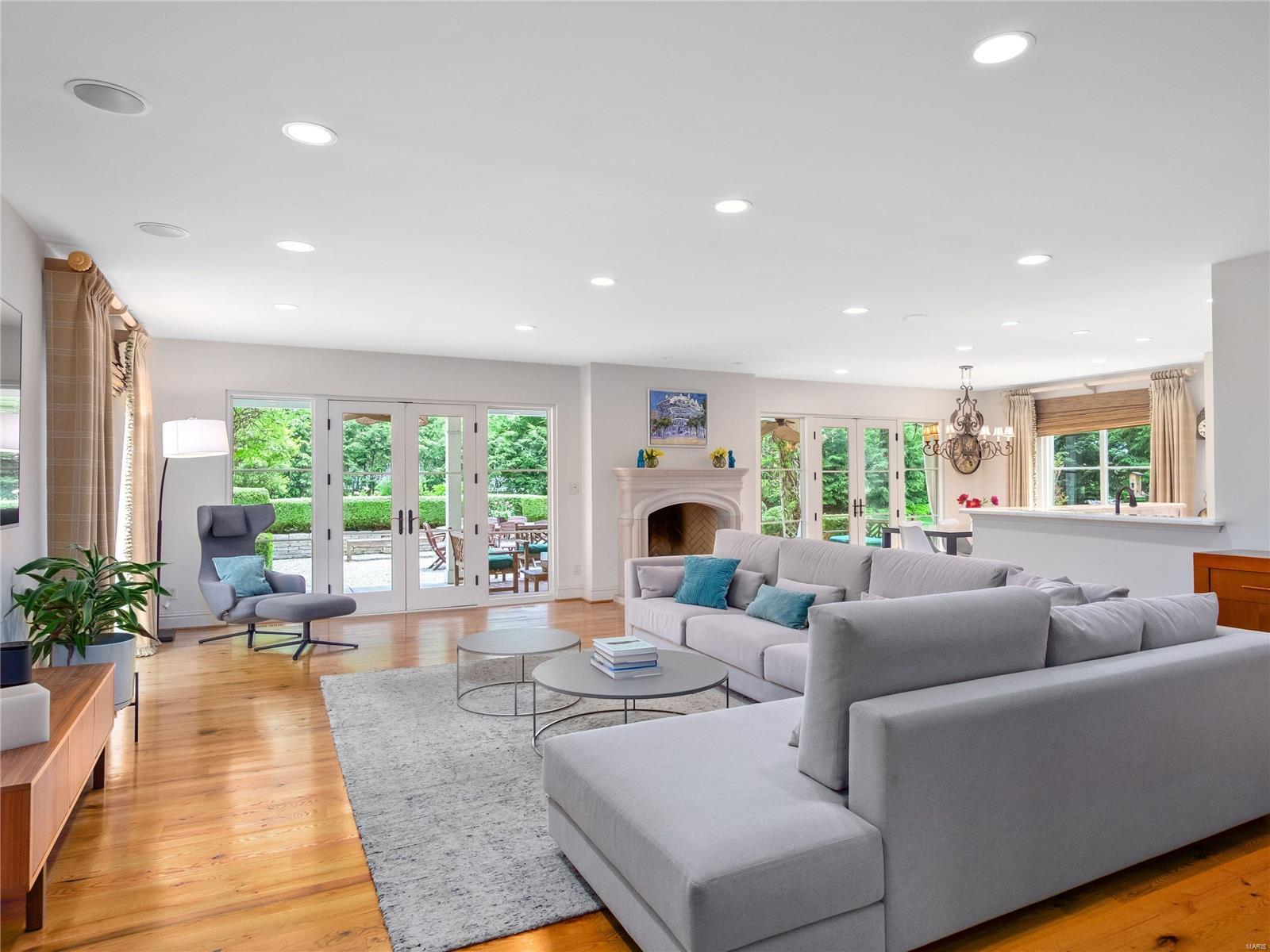 Briarwood 6 - Residential