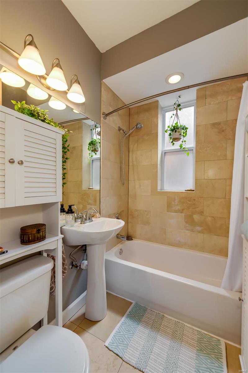 5518-22 Waterman 3rd Amd - Residential