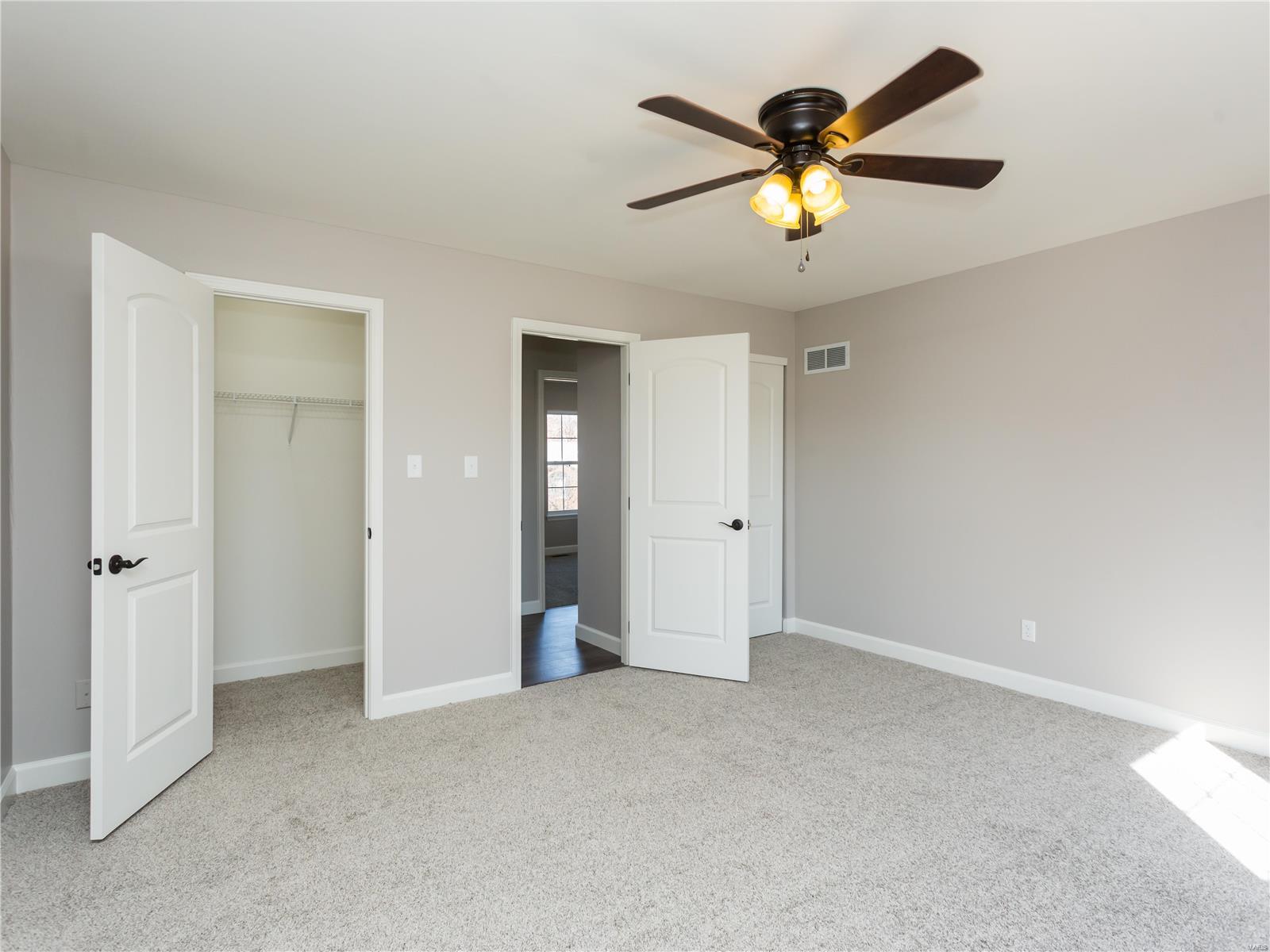 Mastodon Valley Estates - Residential