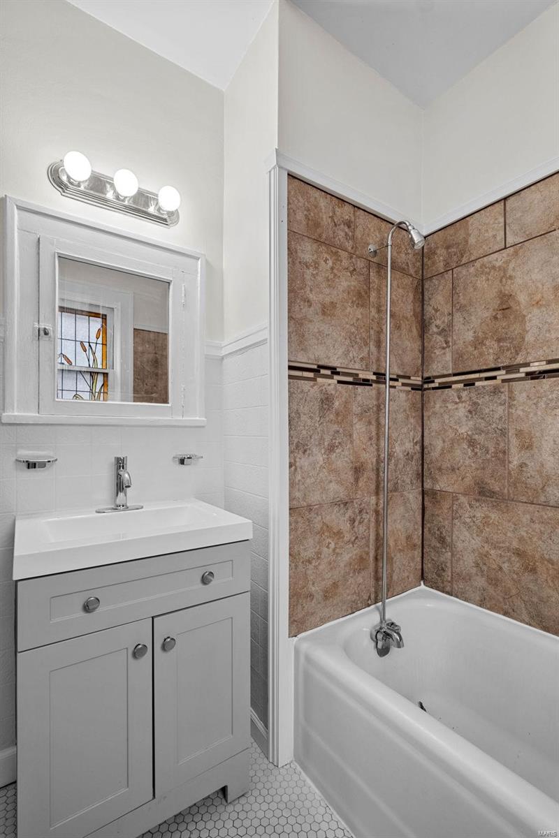 North Hampton - Residential Lease