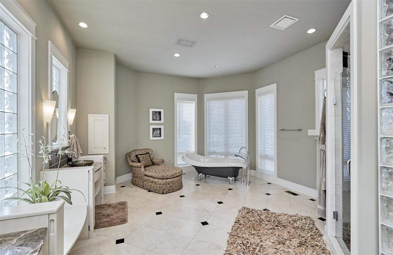 Chesterfield Lakes - Residential