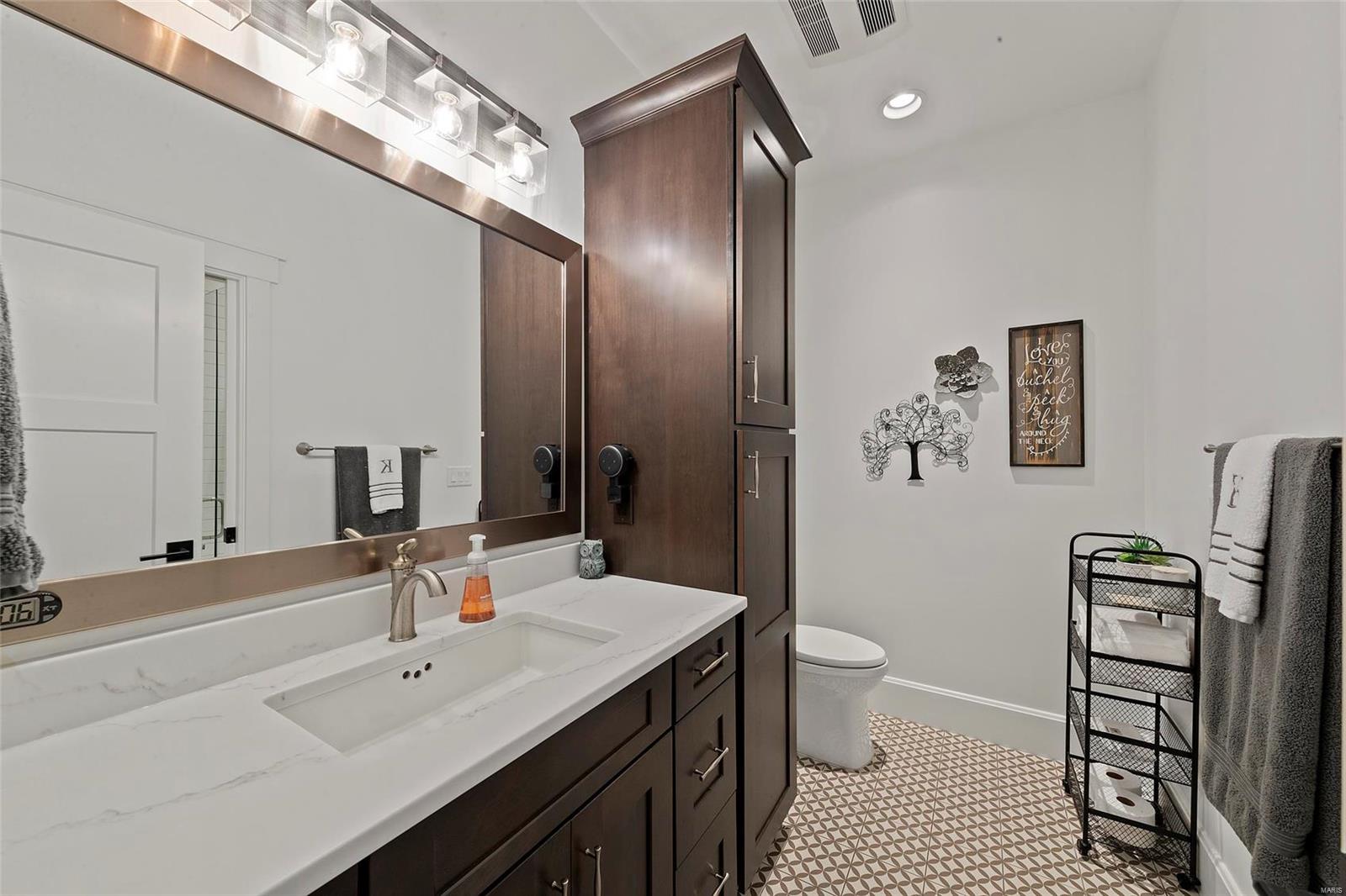 Springdale Manor - Residential