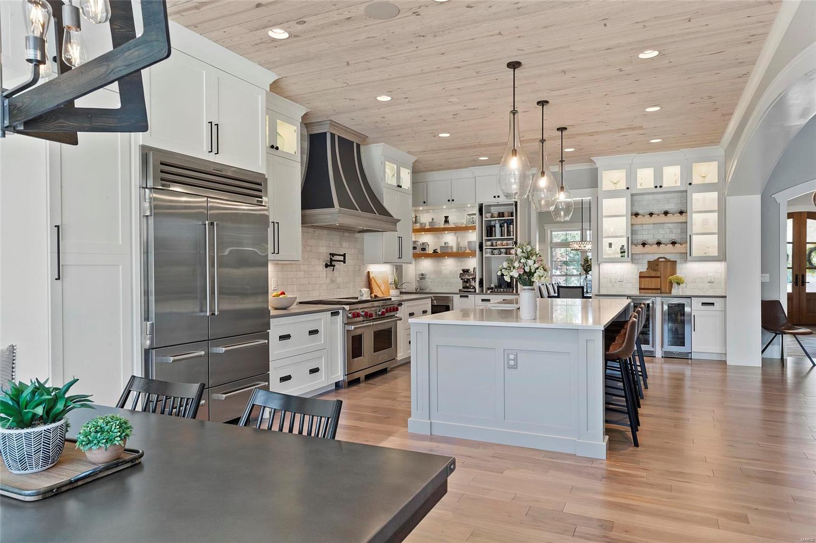 Springdale Manor - Residential