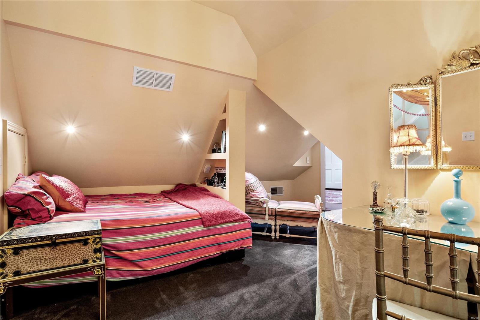 Country Life Acres - Residential