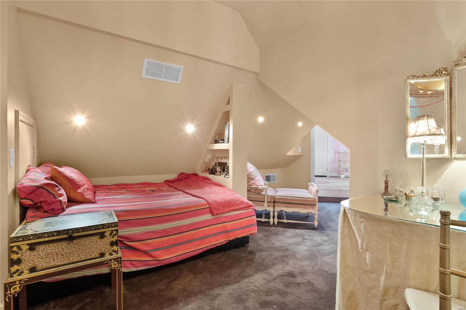 Country Life Acres - Residential