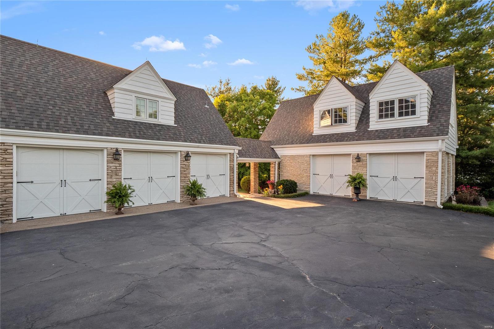 Country Life Acres - Residential