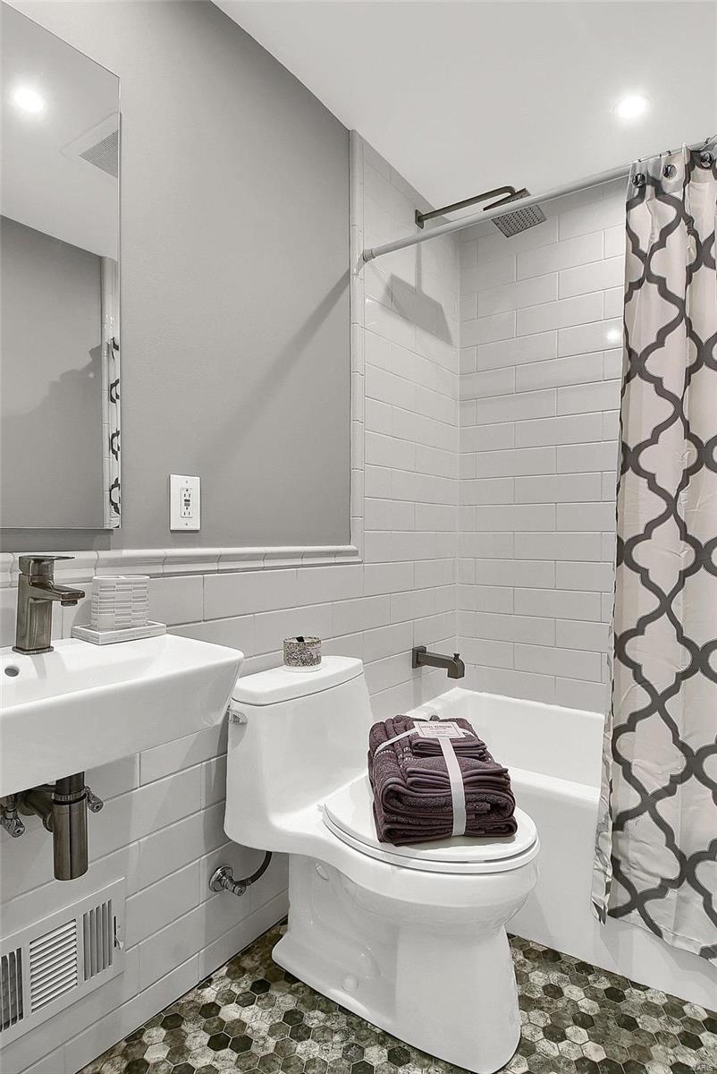 Vinita Park - Residential