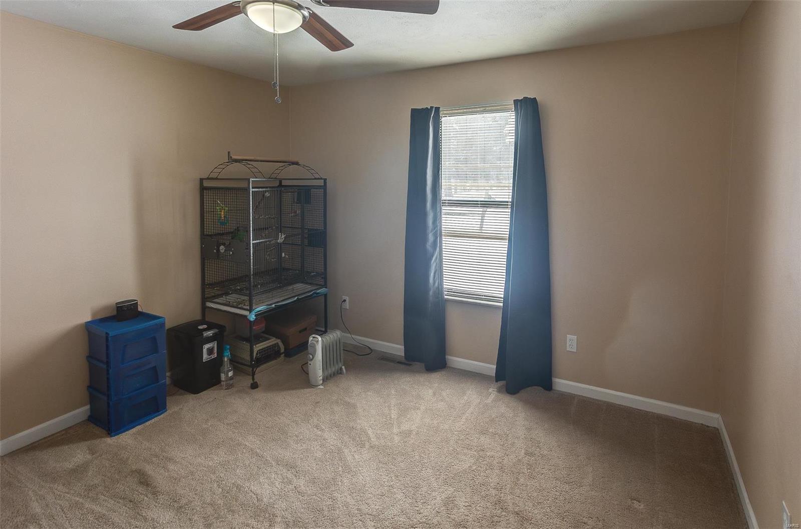 Collinsville, Illinois 62234, United States, 3 Bedrooms Bedrooms, ,1 BathroomBathrooms,Residential,Pending,1216