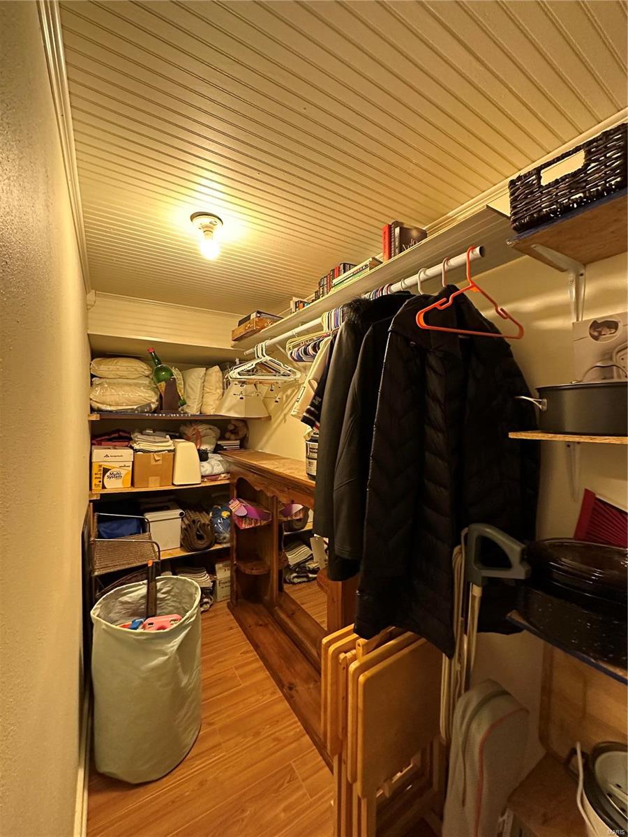 Country - Residential