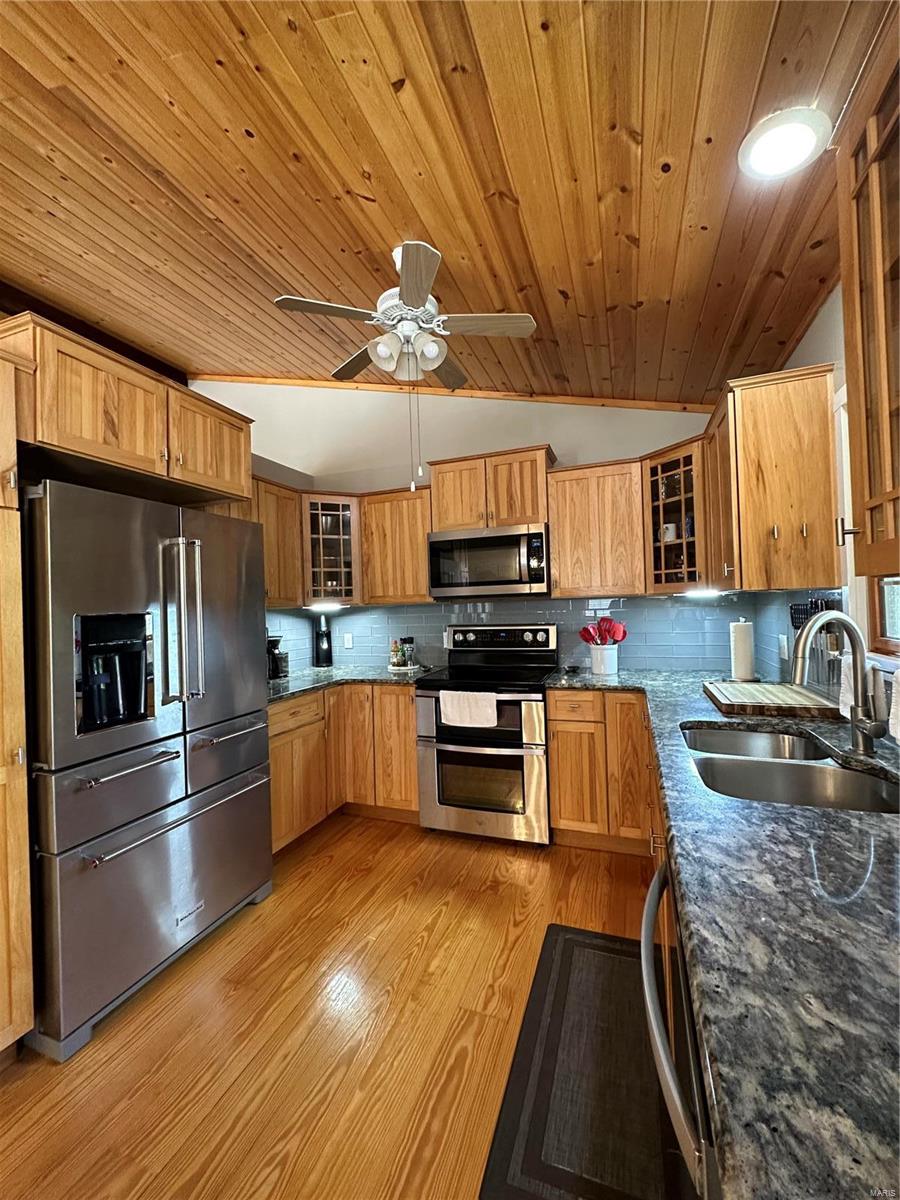 Country - Residential