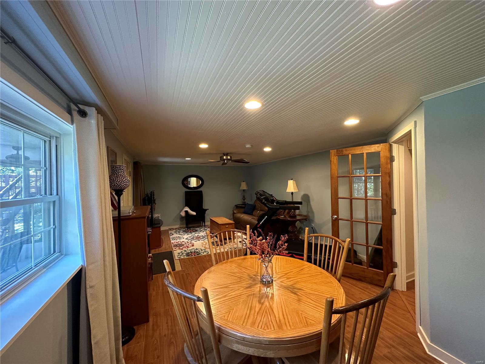 Country - Residential