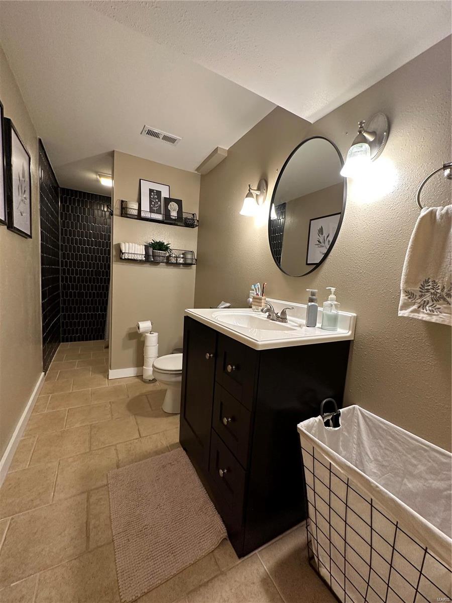 Country - Residential