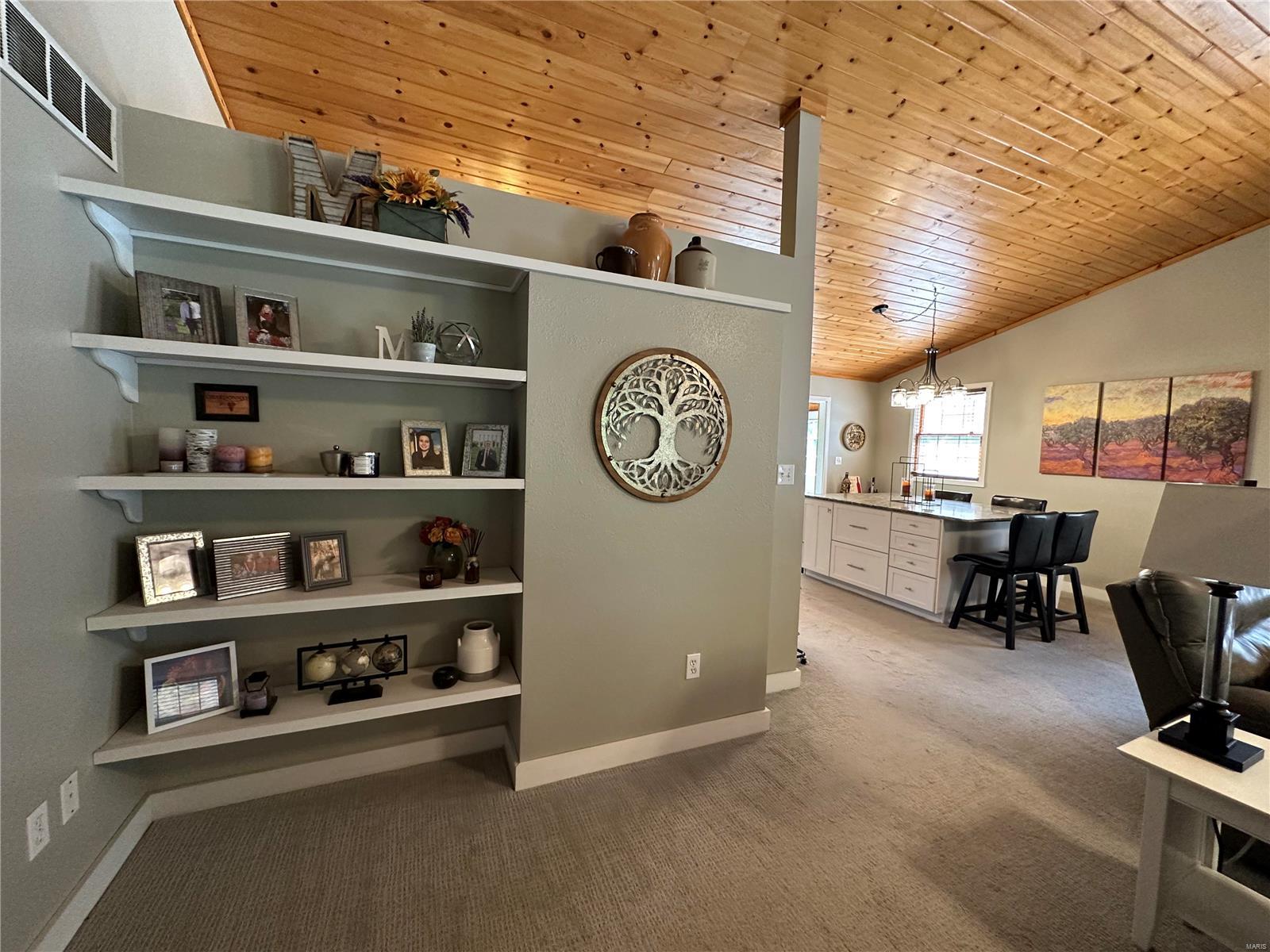 Country - Residential