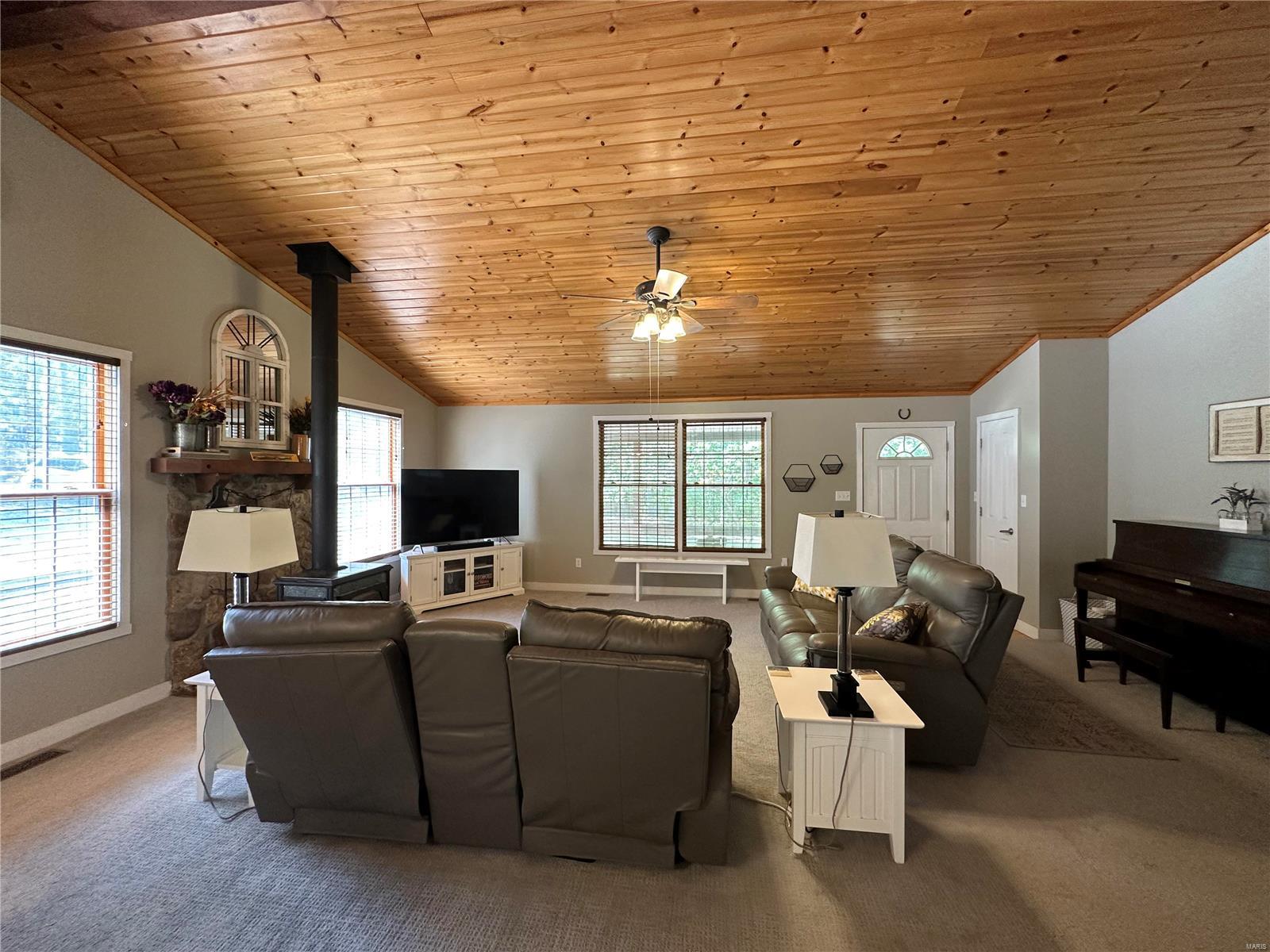 Country - Residential