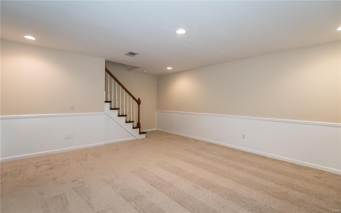 Queens Court Condo - Residential