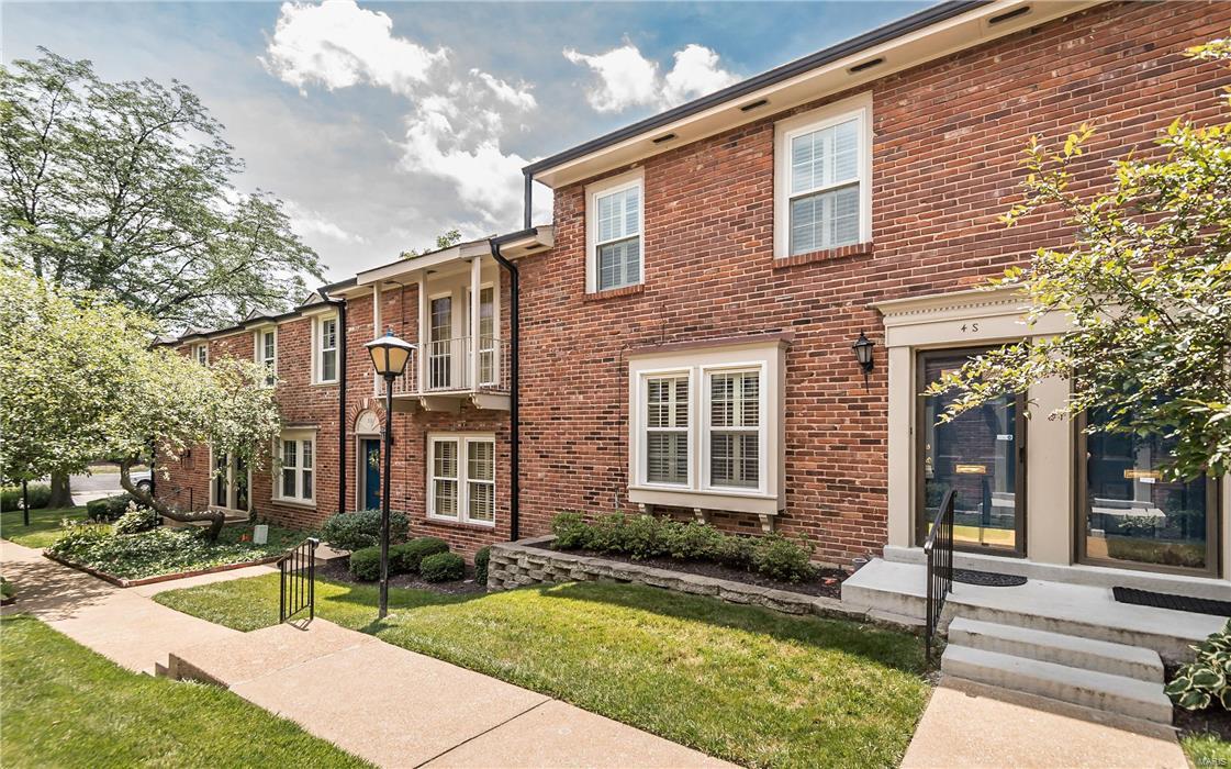 Queens Court Condo - Residential