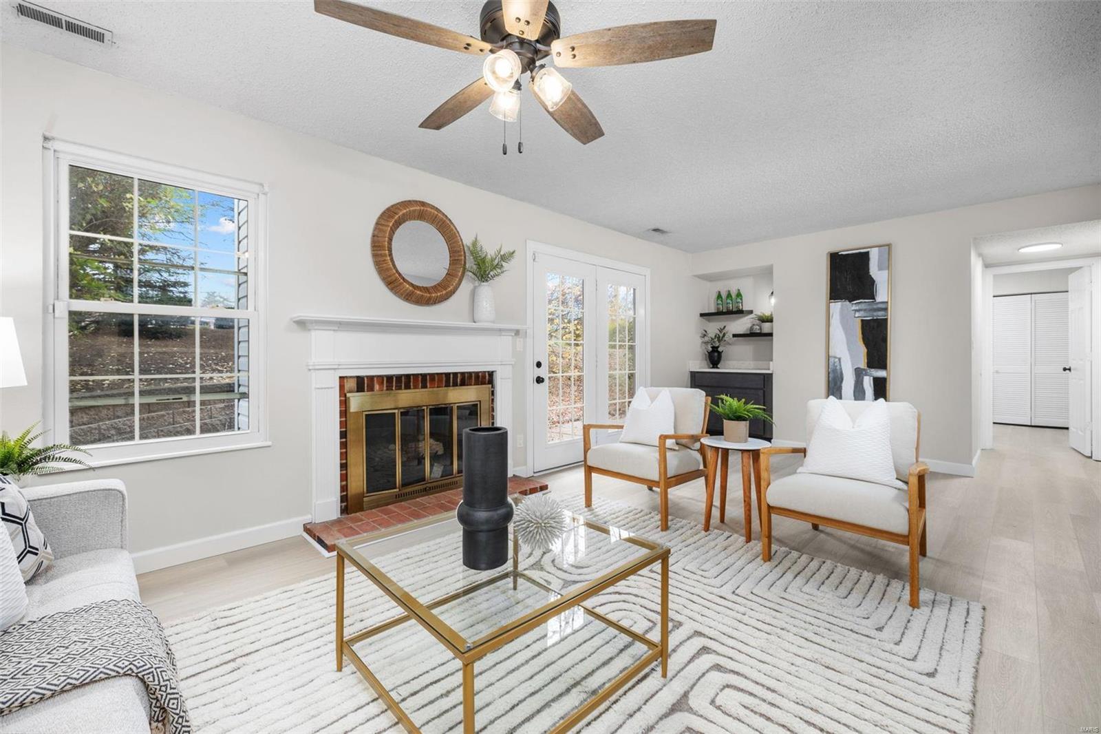 Woodlake Village Condo 8 - Residential