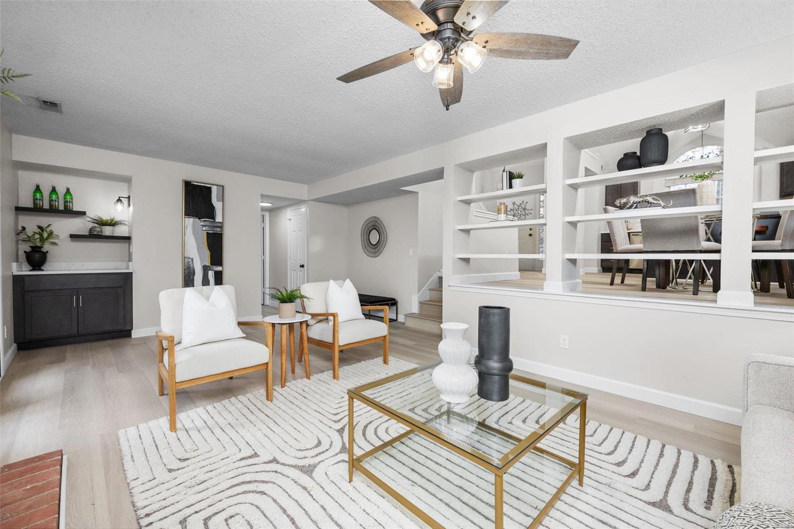 Woodlake Village Condo 8 - Residential