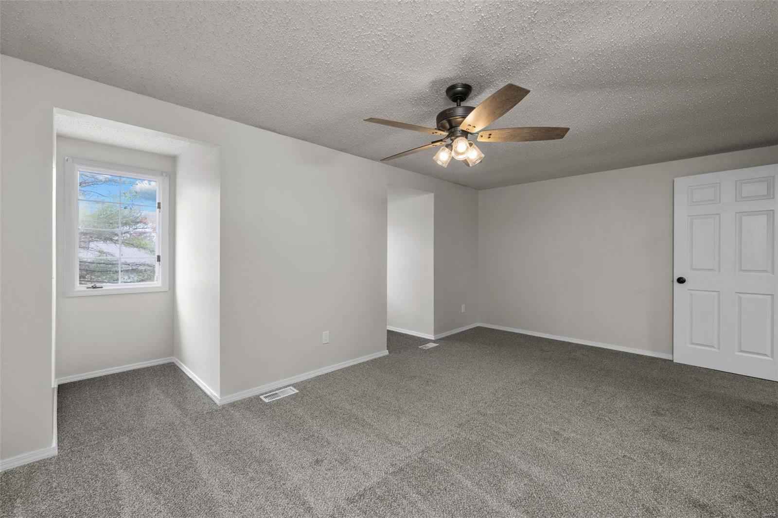 Woodlake Village Condo 8 - Residential